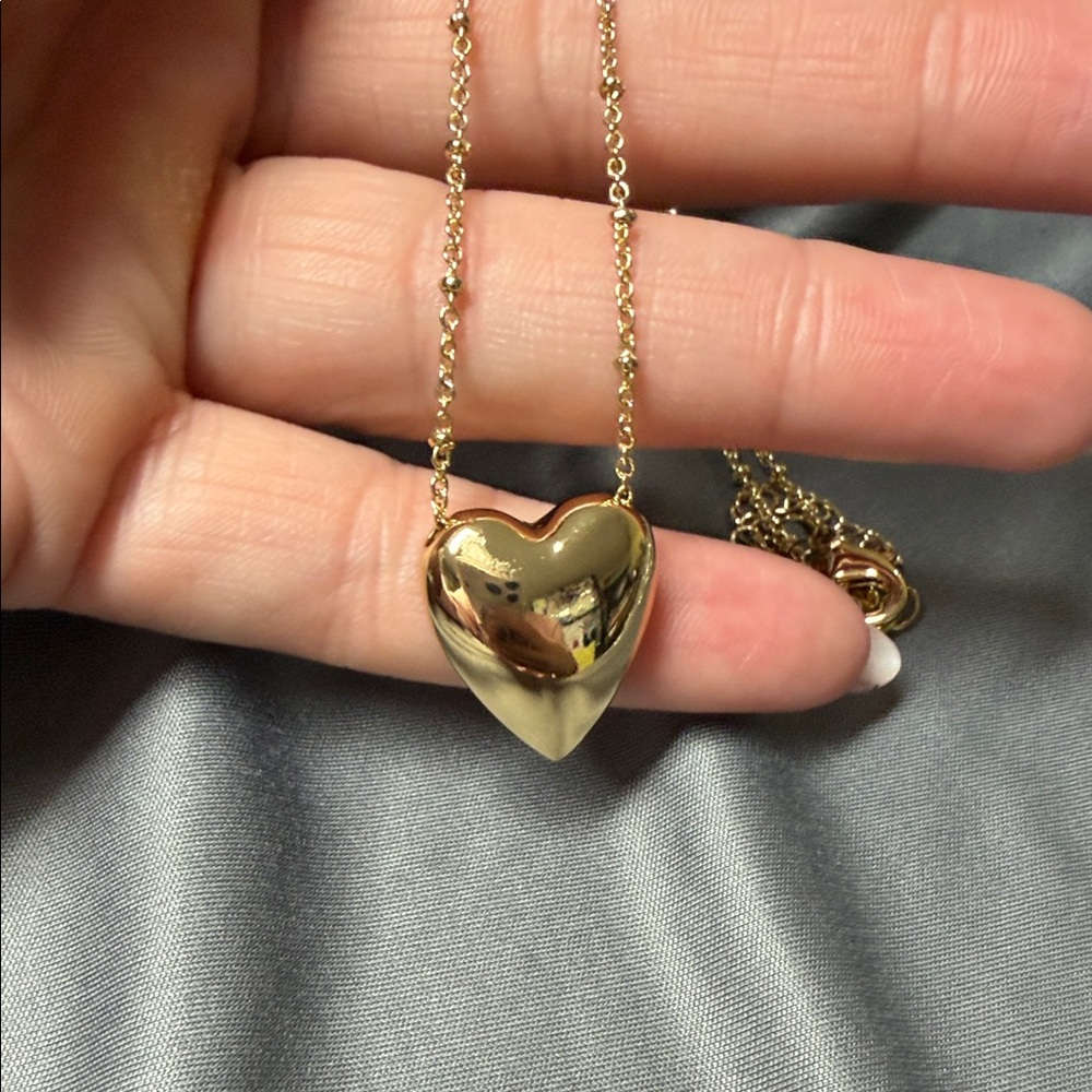 Peplum Necklace - Picture 3 of 3